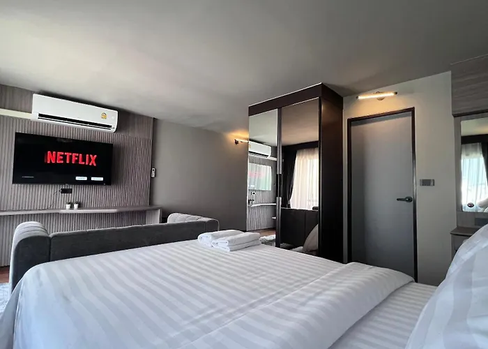 Hotel We