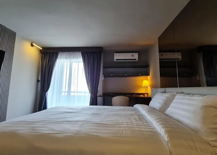 We Hotel