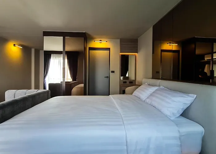 We Hotel
