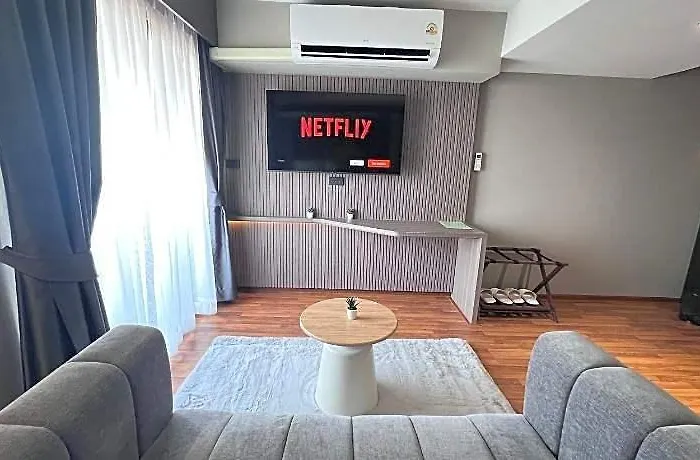 Hotel We