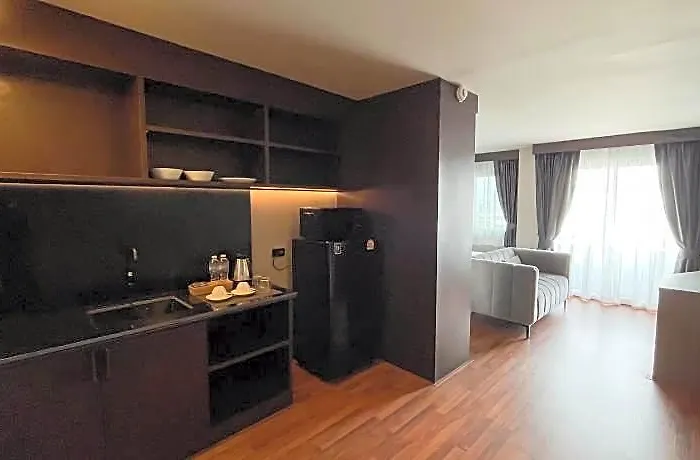 We Hotel 4*