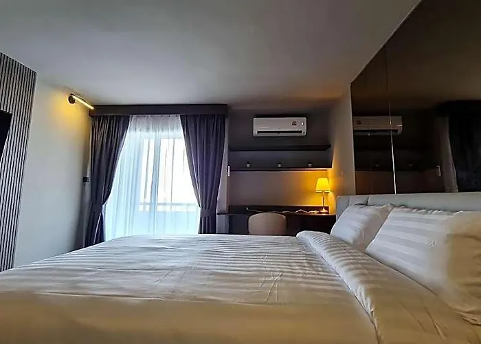 We Hotel